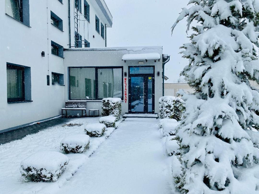 Hotel Bliss Ρόμαν Εξωτερικό φωτογραφία
